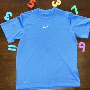 NIKE BOYS DRI-FIT TSHIRT SIZE SMALL